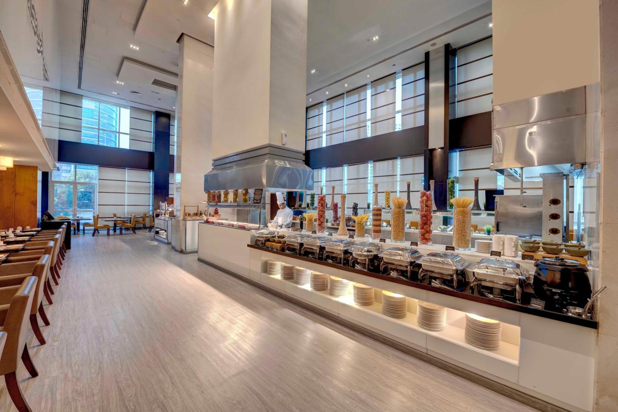 Hotel Media Rotana Dubai Exterior foto The restaurant